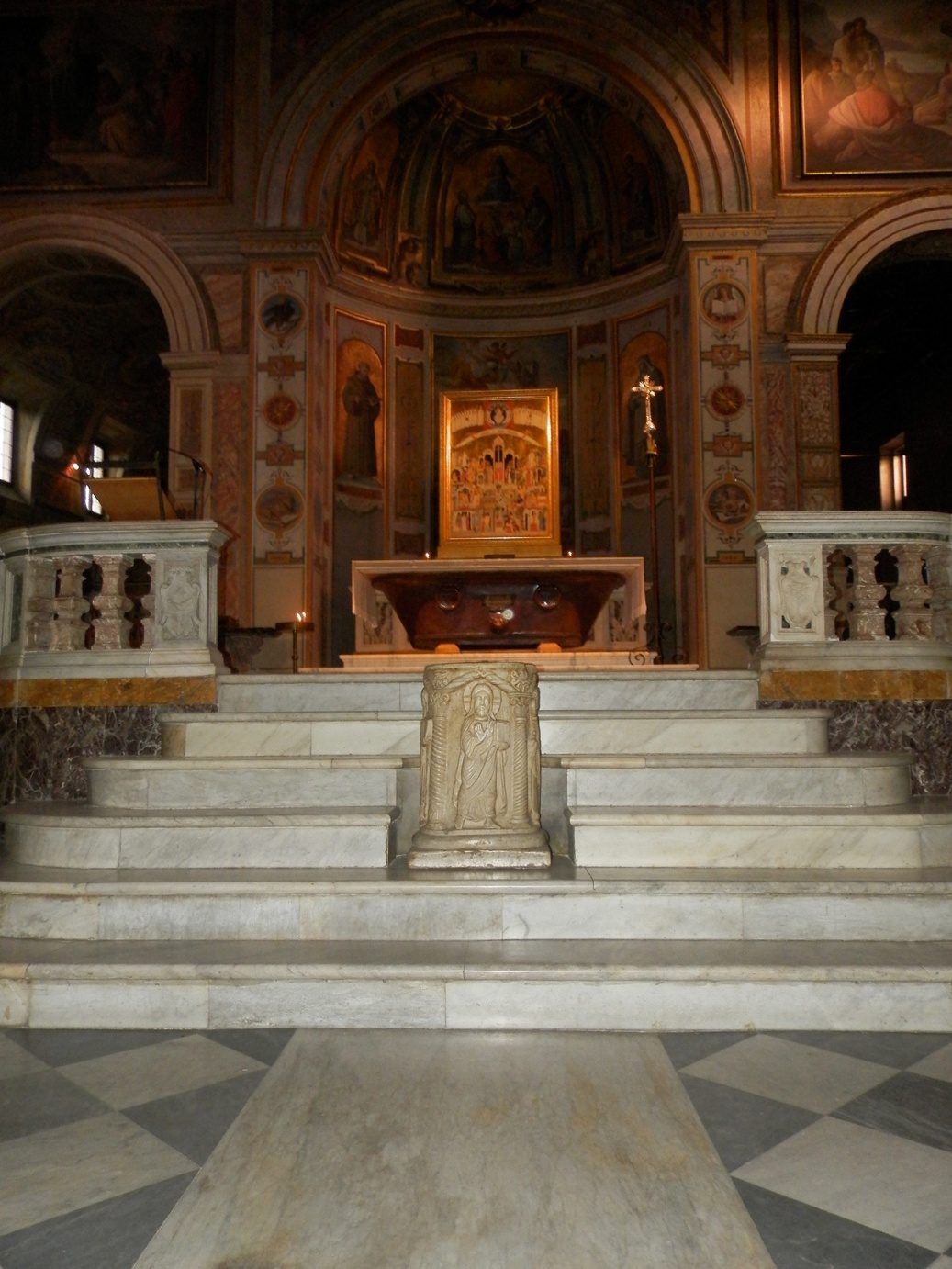 well_basilica s. Bartolomeo (4), Rome.JPG